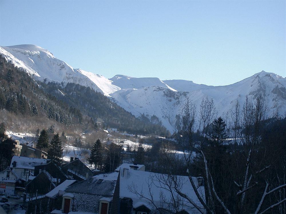 Hotel De Londres Le Mont-Dore Exterior photo